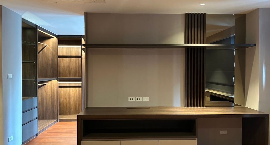 Wohnung zur Miete und zum Kauf mit 3 Zimmer in Khlong Toei, Bangkok