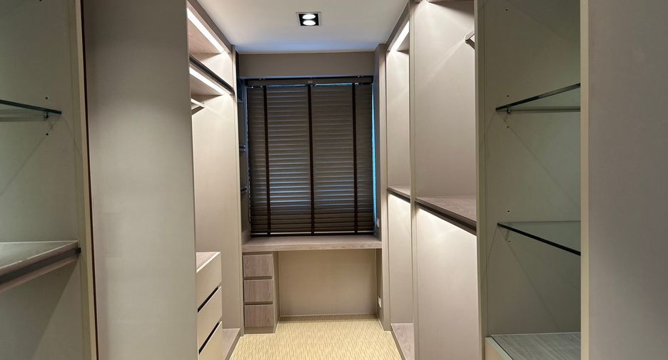 Wohnung zur Miete und zum Kauf mit 3 Zimmer in Khlong Toei, Bangkok