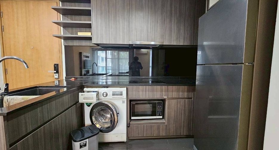 For rent 2 ベッドルーム condo in Watthana, Bangkok