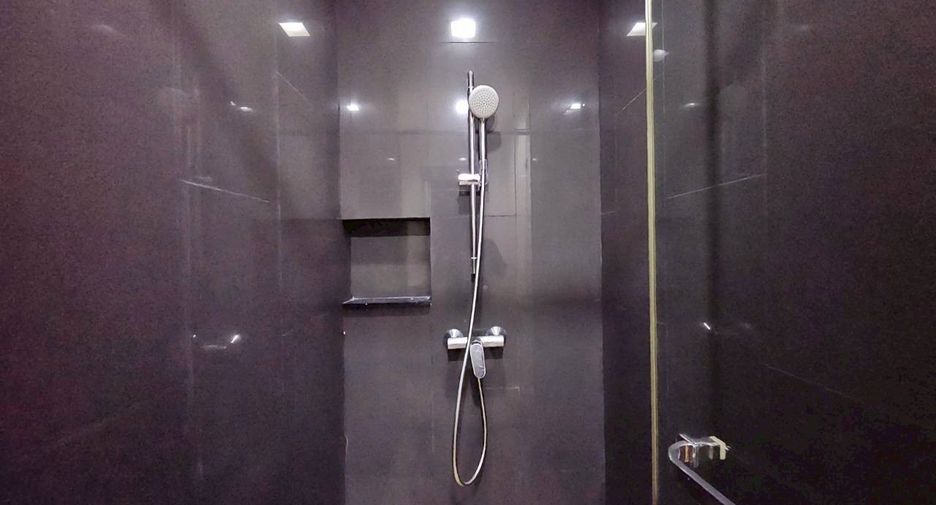 For rent 2 ベッドルーム condo in Watthana, Bangkok