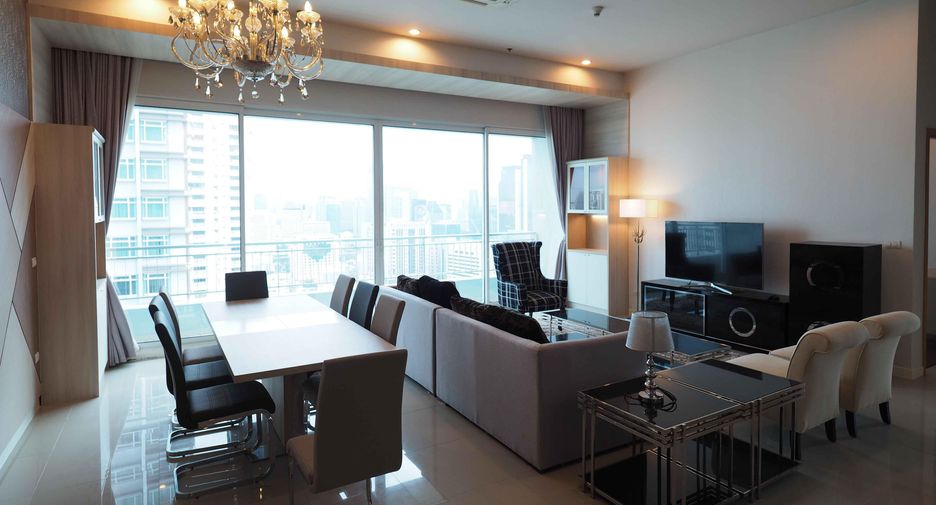 Wohnung zur Miete mit 3 Zimmer in Watthana, Bangkok