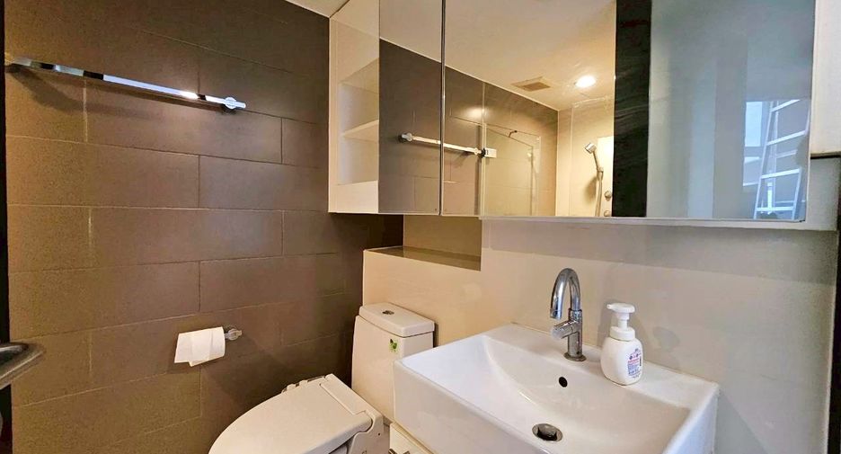 À louer 1 chambre condo à Khlong Toei, Bangkok