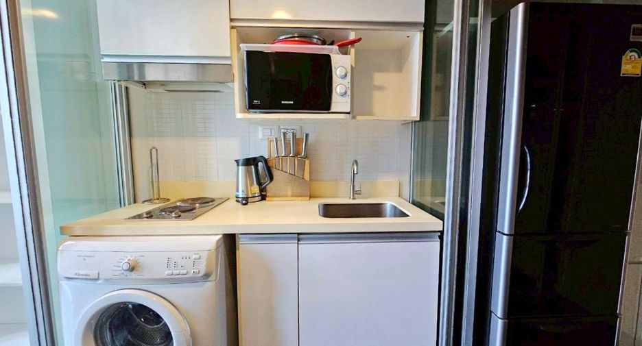 À louer 1 chambre condo à Khlong Toei, Bangkok