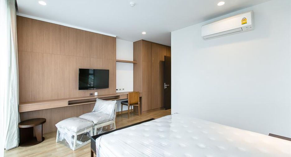 À louer 4 chambres condo à Suan Luang, Bangkok