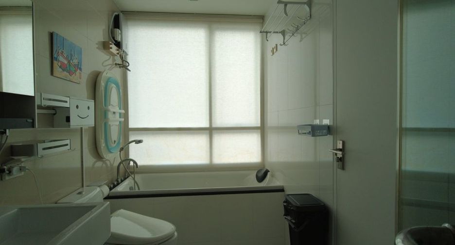 For rent and for sale 3 bedrooms condo in Khlong Toei, Bangkok