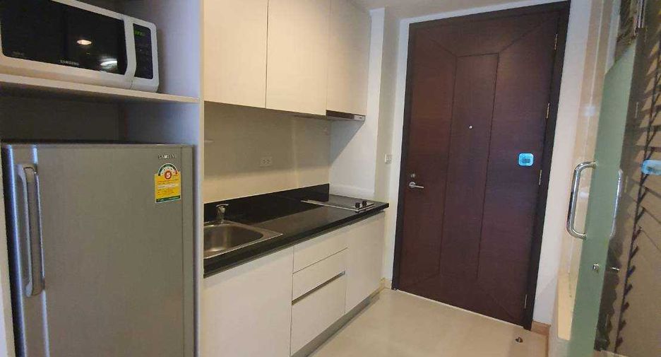 Аренда и продажа 1 кровать кондо в Патхум Щан, Бангкок