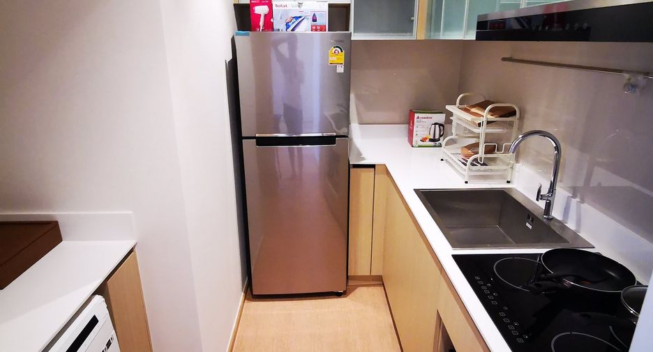 For rent 2 bedrooms condo in Watthana, Bangkok