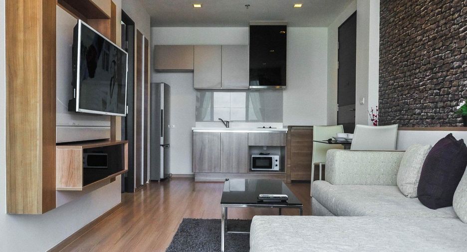 Condo en alquiler de 1 habitaciones en Sathon, Bangkok