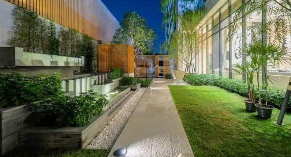 For rent 1 bed condo in Watthana, Bangkok