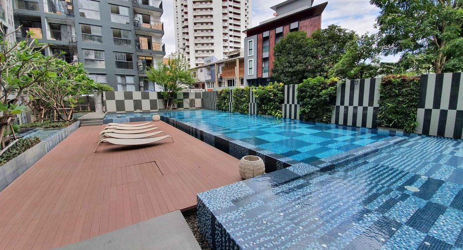 À louer et à vendre 1 chambre condo à Watthana, Bangkok