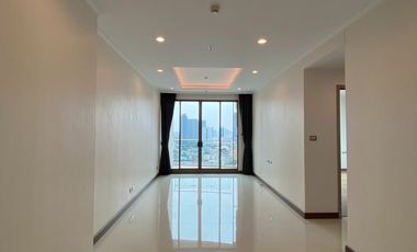 For rent and for sale 2 bedrooms condo in Watthana, Bangkok