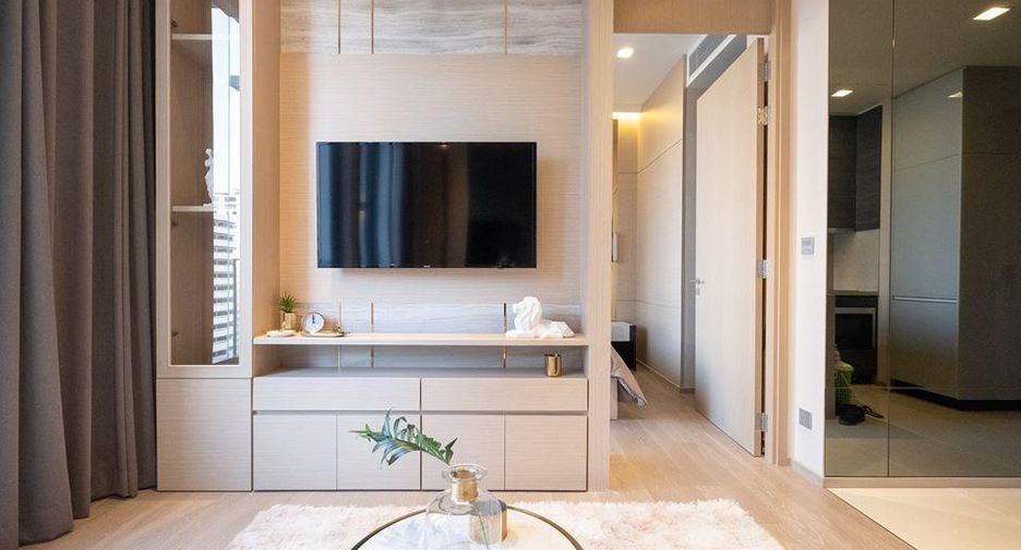 For rent 1 bed condo in Watthana, Bangkok
