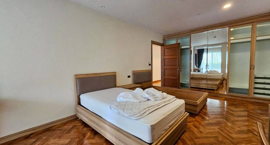 Аренда 3 спальни кондо в Кхлонг Тоеи, Бангкок