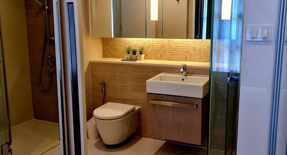 Condo en alquiler de 1 habitaciones en Khlong Toei, Bangkok