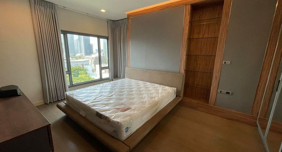 Condo en alquiler de 2 habitaciones en Khlong Toei, Bangkok