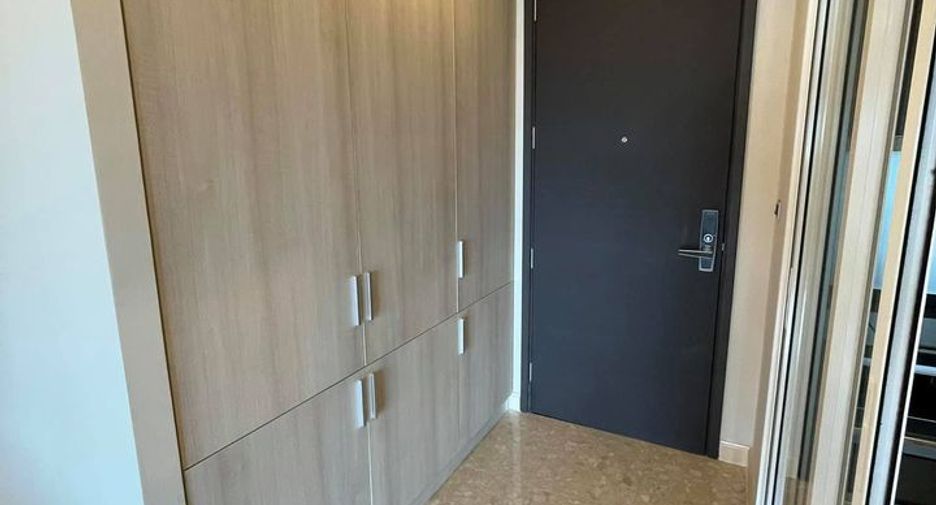 Condo en alquiler de 2 habitaciones en Khlong Toei, Bangkok