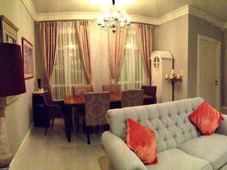 Reihenhaus zur Miete mit 4 Zimmer in Watthana, Bangkok