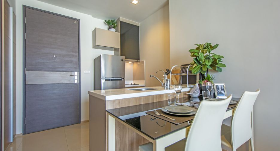 Condo en alquiler de 1 habitaciones en Sathon, Bangkok