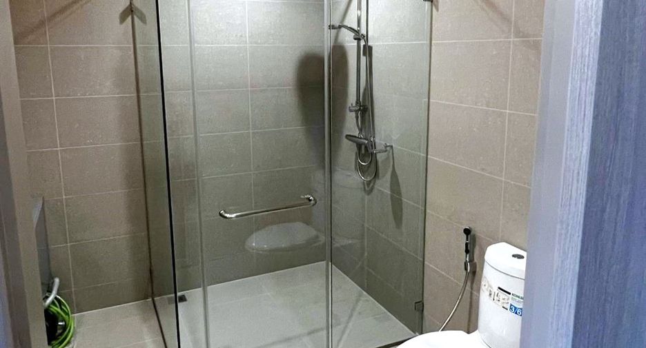 For rent 2 bedrooms condo in Pathum Wan, Bangkok