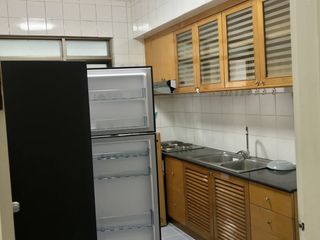 Condo en alquiler de 3 habitaciones en Watthana, Bangkok