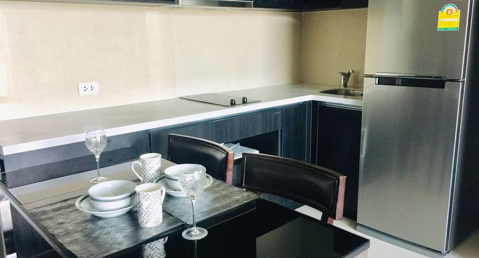 Condo en alquiler y en venta de 2 habitaciones en Khlong Toei, Bangkok