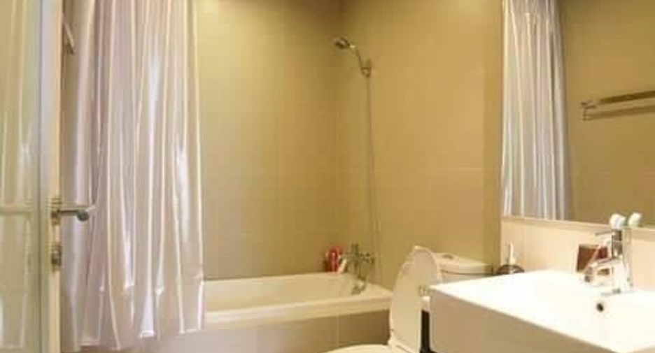 For rent 1 bed condo in Khlong Toei, Bangkok
