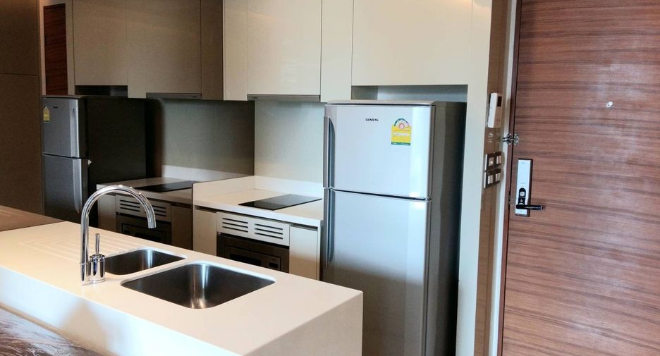 For rent and for sale 1 bed condo in Khlong Toei, Bangkok