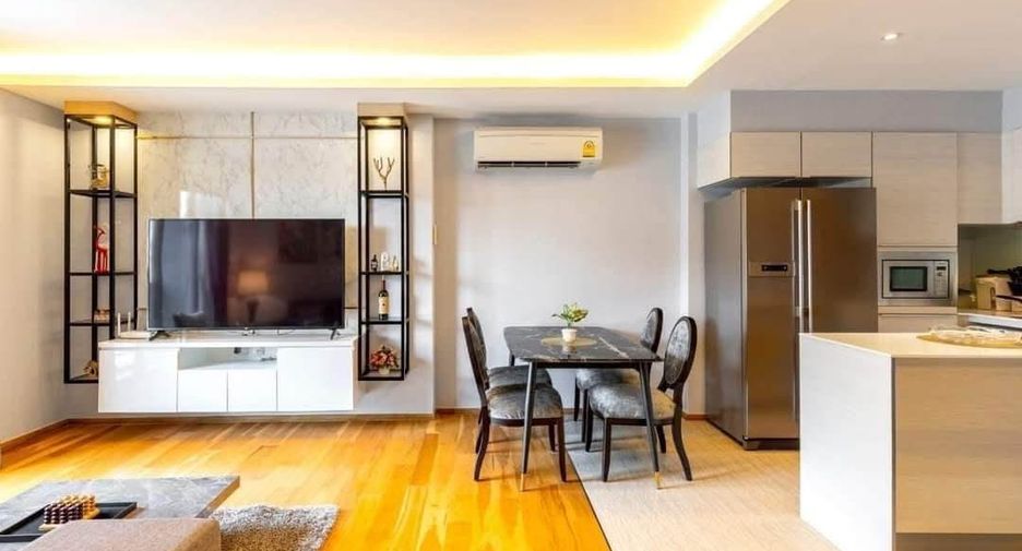 For rent 2 bedrooms condo in Watthana, Bangkok