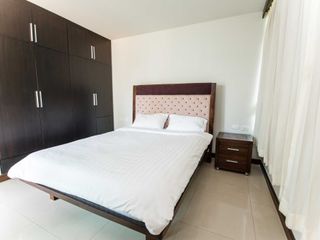 Condo en alquiler de 3 habitaciones en Sathon, Bangkok