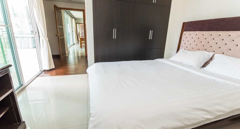 Condo en alquiler de 3 habitaciones en Sathon, Bangkok