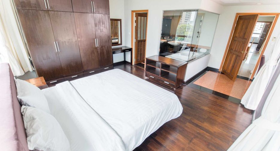Condo en alquiler de 3 habitaciones en Sathon, Bangkok