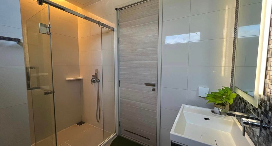 Wohnung zur Miete mit 2 Zimmer in Sathon, Bangkok