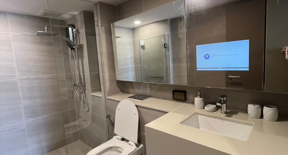 For rent 1 bed condo in Khlong Toei, Bangkok