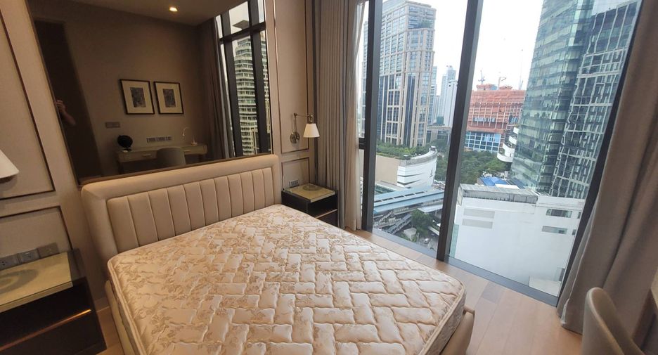 For rent 2 bedrooms condo in Khlong Toei, Bangkok