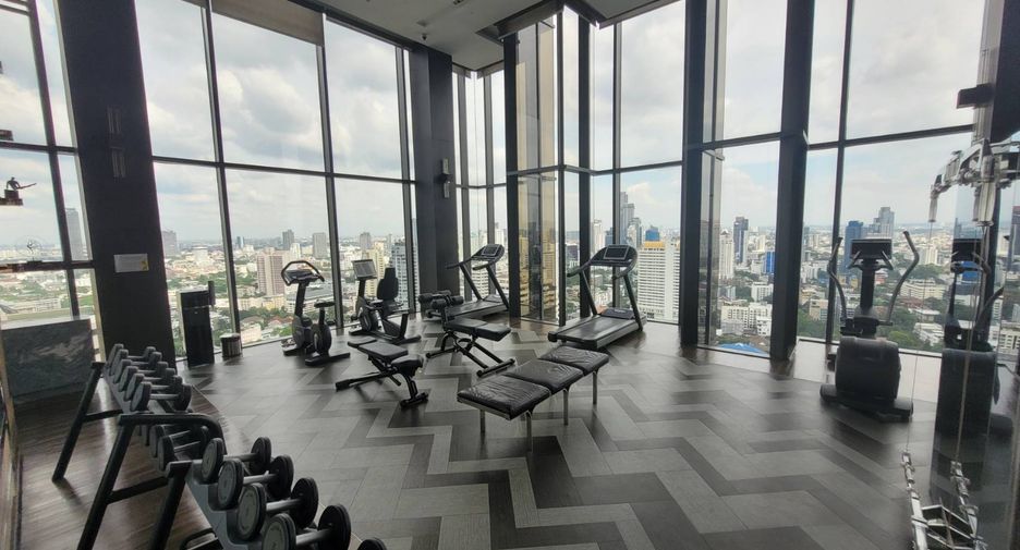 For rent 2 bedrooms condo in Khlong Toei, Bangkok