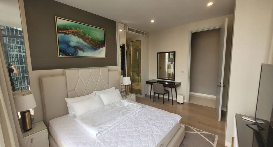 For rent 2 bedrooms condo in Khlong Toei, Bangkok