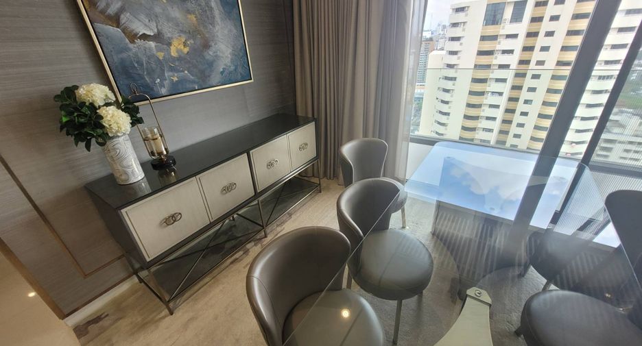 For rent 2 bedrooms condo in Khlong Toei, Bangkok