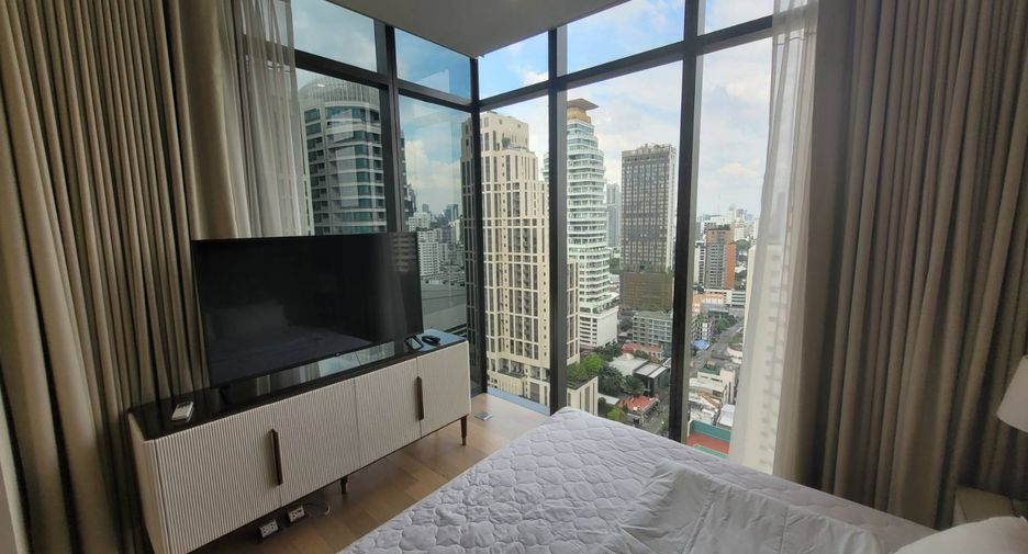 For rent 2 bedrooms condo in Khlong Toei, Bangkok