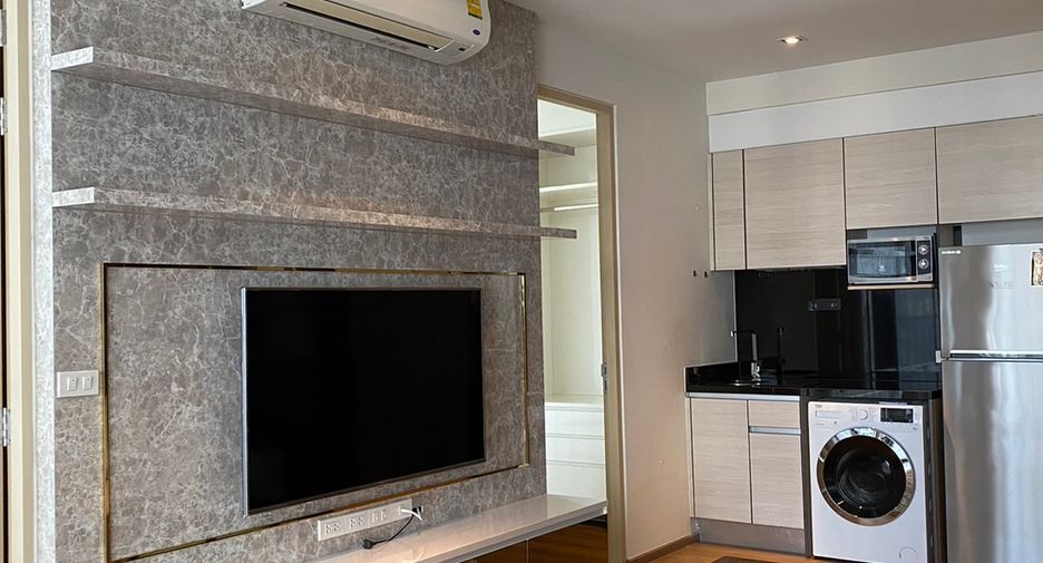 For rent 1 bed condo in Khlong Toei, Bangkok