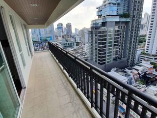 For rent 3 bedrooms condo in Watthana, Bangkok