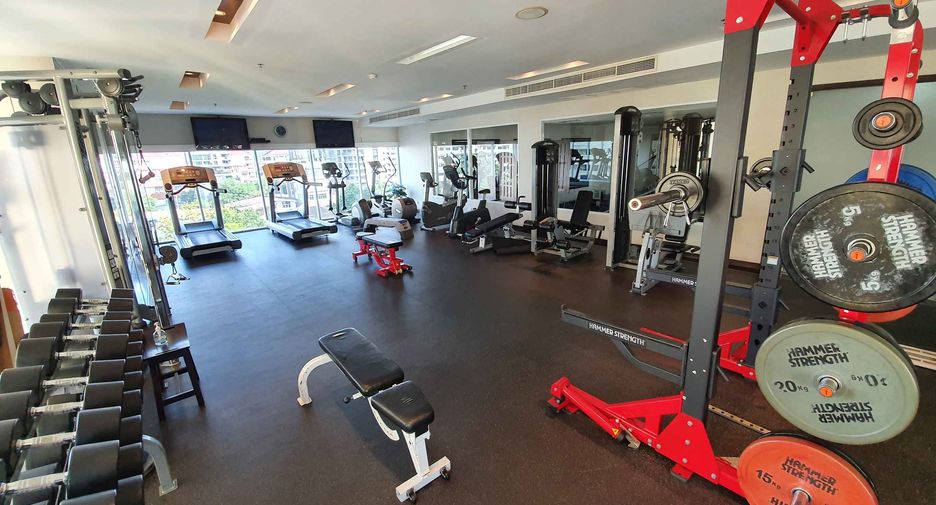 For rent 3 bedrooms condo in Watthana, Bangkok