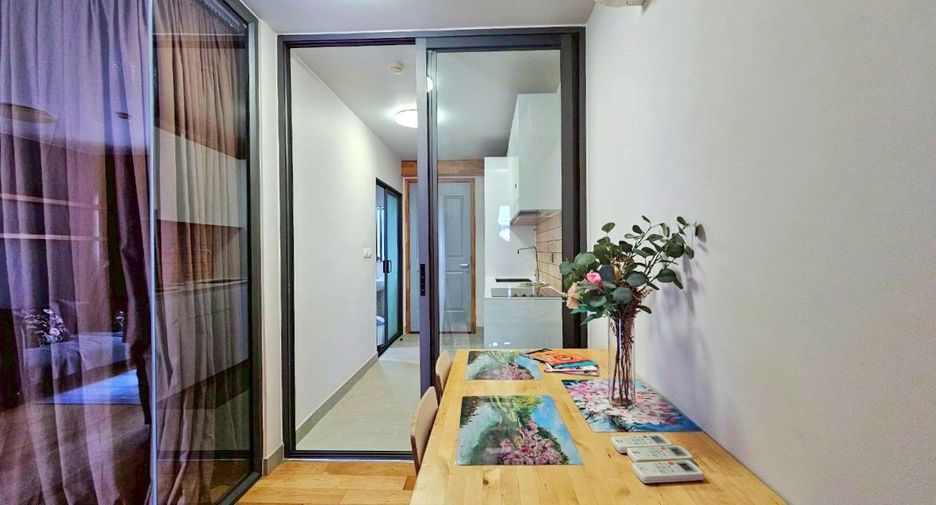 Condo en alquiler de 1 habitaciones en Khlong Toei, Bangkok