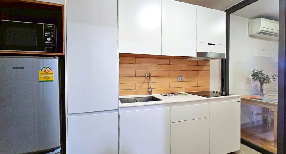 Condo en alquiler de 1 habitaciones en Khlong Toei, Bangkok