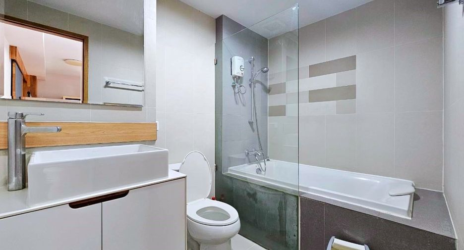 Condo en alquiler de 1 habitaciones en Khlong Toei, Bangkok