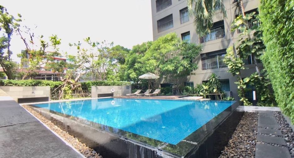 À louer 2 chambres condo à Khlong Toei, Bangkok