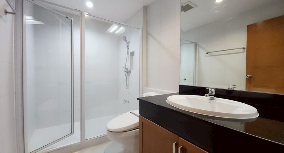 Wohnung zur Miete mit 2 Zimmer in Khlong Toei, Bangkok