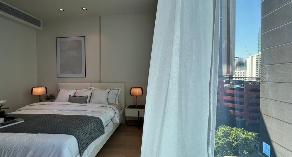À louer 2 chambres condo à Pathum Wan, Bangkok