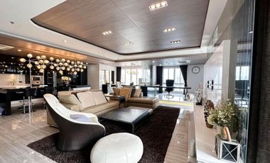 For rent 3 bedrooms condo in Khlong Toei, Bangkok