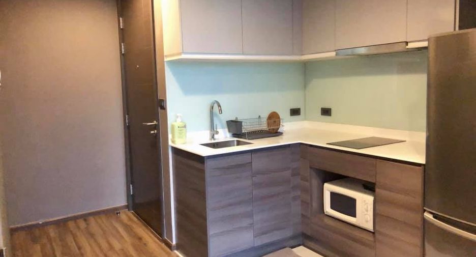 For rent 1 bed condo in Watthana, Bangkok
