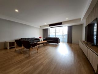 For rent 4 bedrooms condo in Khlong Toei, Bangkok
